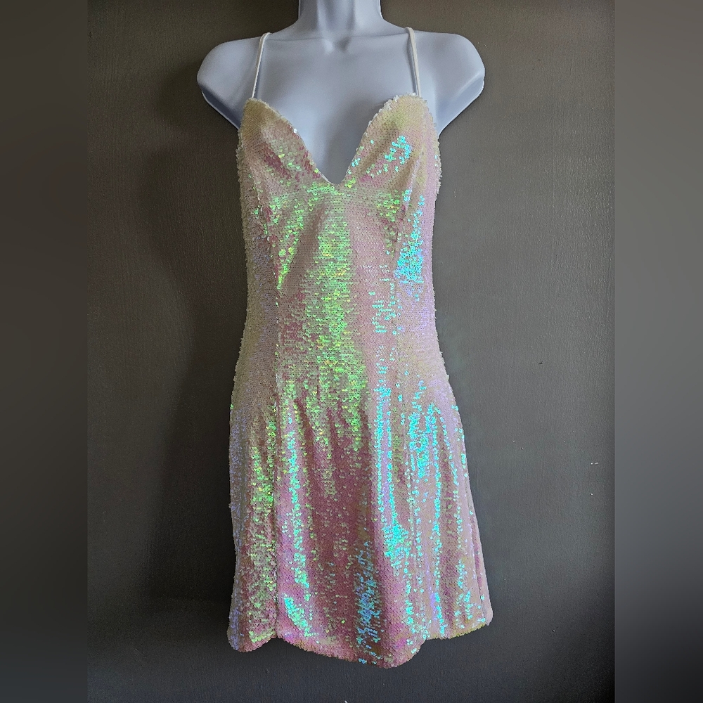 Strappy X White Iridescent V-neck Scallop Hem Mini Dress Size: Small - Picture 3 of 10